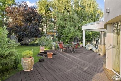 Vila de lux in apropiere de Cambridge School | Curte superba - 9