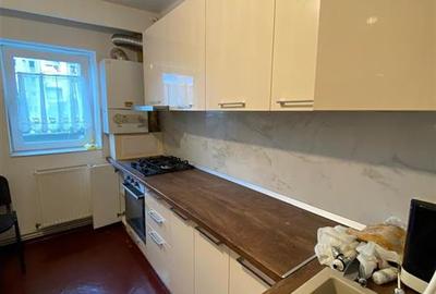 Apartament 3 camere et.1,  central-Zona Bancilor - 13