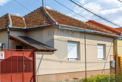 Casă cu 3 camere în UTA
