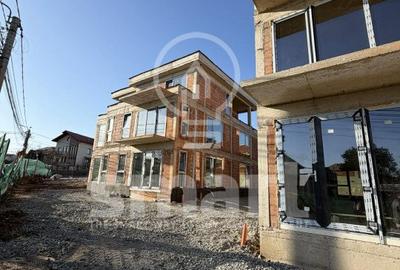 Apartament 4 camere , bloc tip vila, Eugen Ionesco - 1