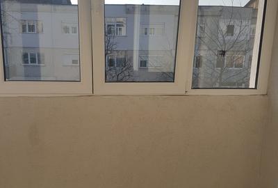 Apartament doua camere, decomandat, etaj 4, cu sarpanta, renovat modern, stradal - 20