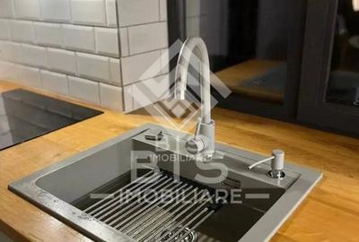 Casa  renovată în totalitate în Arcalia - 9