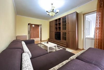 Apartament cu 3 camere decomandat, mobilat în Vitan
