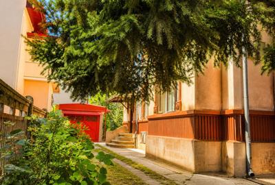 Apartament 3 cam in vila Domenii Casin | Curte proprie | Garaj 2 locuri