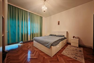 Piata Constitutiei | Poiana Florilor |  Etaj 2 din 4 la cheie | centrala proprie - 7
