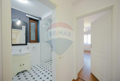 Apartament cu 3 camere de vânzare în zona Ultracentral - 11