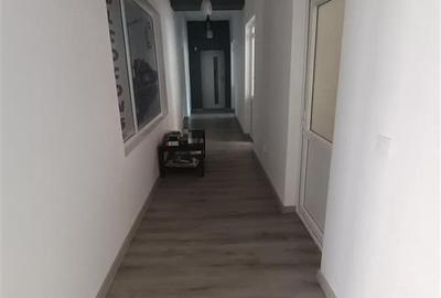 Spatiu comercial 350 mp cu teren 780 mp, pret 14 Euro mp - 12