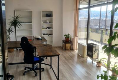 Birou, 280 mp în Florești