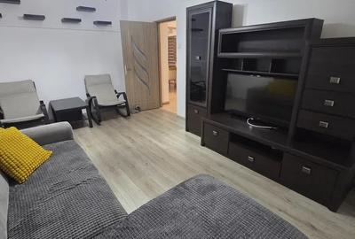 Apartament cu 3 camere, mobilat în Obor
