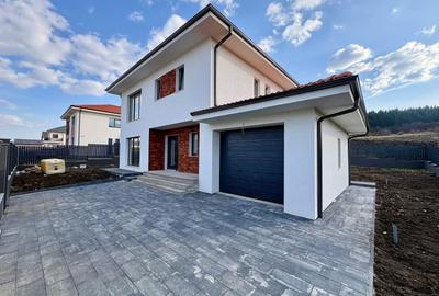 CASĂ NOUĂ CU GARAJ, 150 MP, LÂNGĂ PROFI CHINTENI - 1