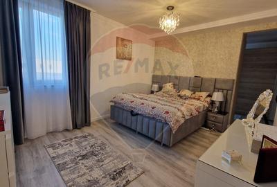 Casă / Vilă cu 5 camere - la 2 minute de Complex Cosmopolis - 14