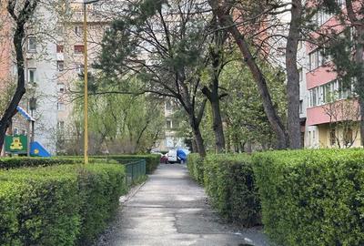 Apartament de vanzare, 2 camere, decomandat, etaj intermediar - 1