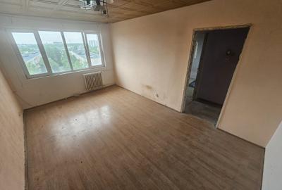 Titan Jean Steriadi  trei camere sdec et 7/10 pregatit pt renovare - 1