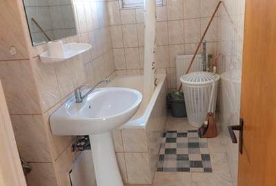 Particular vand apartament 2 camere decomandat Racadau. - 5
