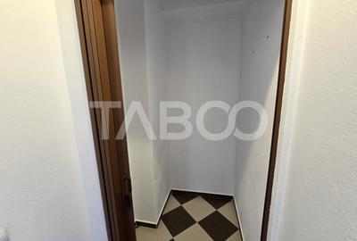 Apartament 2 camere etaj 2 balcon lift Doamna Stanca Sibiu Comision 0 - 11