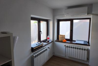 Casa locuibila imediat, centrala gaz, teren si curte proprie – zona buna - birou - 1