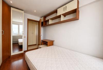 Apartament Nicolae Titulescu vedere panoramica spate  langa metrou si  magazine - 18