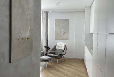 Apartament cu 3 camere, mobilat în Central