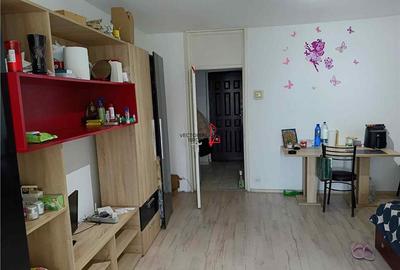 Garsonieră semidecomandată în Periferie