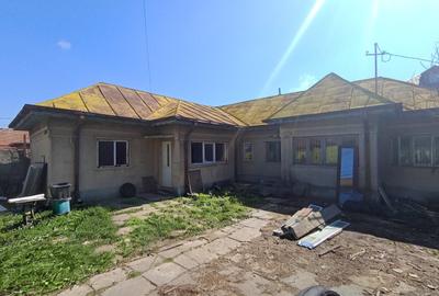 Oportunitate investiție - teren 630 mp - casa 6 camere și hala /depozit - 3