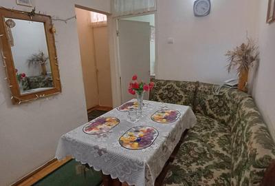 APARTAMENT CU 3 CAAMERE 2 BALCOANE DECOMANDAT DE VANZARE IN TEREZIAN!