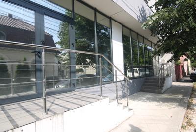 Spatiu cu destinatie Birouri,178,3 mp,2 grupuri sanitare,bucatarie - 1