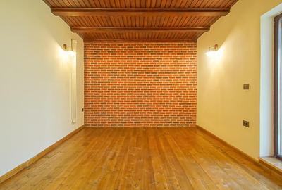 Casa de vanzare in centrul Brasovului - curte privata si pivnita - 10