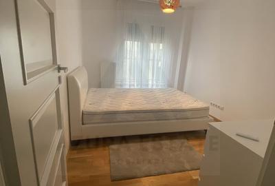 Apartament 3 camere 2 dormitoare 2 bai si balcon zona Strand - 4