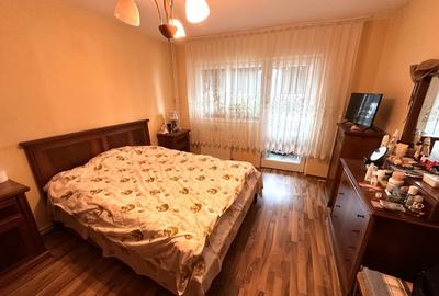 Vanzare Apartament 4 camere modificat in 3 CETATE M-uri vedere Parc 2 bai 2 balc - 2