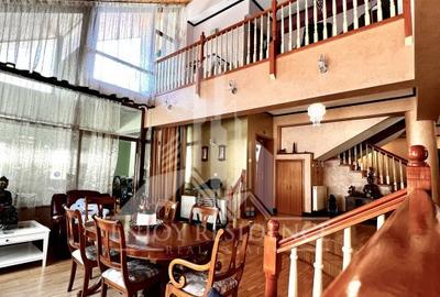 Vila impresionanta 605 mp, curte 2191 mp, dublu acces auto, garaj - 20