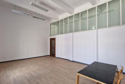 Spatiu Birou de Inchiriat  Metrou Universitate 35 MP Acces si Paza 24/7 - 3