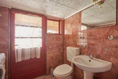 Casa individuala  Leresti la strada principala+ teren 831 mp, utilitati complete - 11