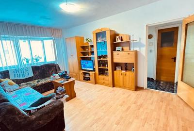 Apartament 2 camere intrare Răcădău, Strada Carpaților, etaj - 4