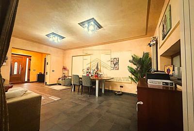 Casă individuală cu 7 camere în Otopeni