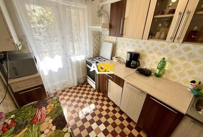 Apartament cu 4 Camere, Etaj 2, Loc De Parcare, Cetate