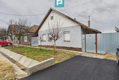 Casă cu 4 camere în Chișineu Criș - 1