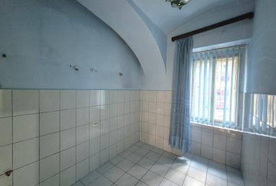 Apartament 51 mp ultracentral, teren 30 mp, zona Teatru, Arad - 3