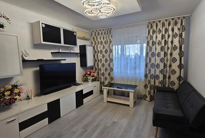 Apartament cu 3 camere semidecomandat în Titan
