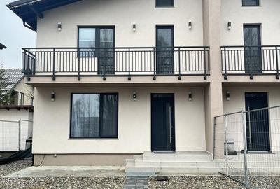 Duplex cu 3 camere în Stupini