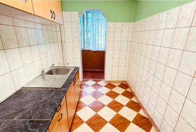 Apartament 2 camere decomandat , etaj 3,  Astra-Zorilor - 1