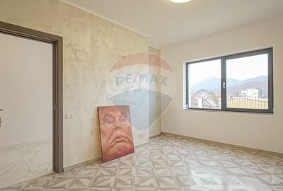 Casă modernă Bunloc, vedere Bucegi, 186 mp, comision 0 - 13