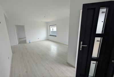 Casa 2025 Lilieci Rozelor (Apa, Canalizare, Gaz) terasa + beci - 13