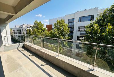 Apartament cu 3 camere decomandat, mobilat în Kiseleff