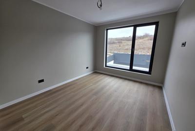 Vila eleganta Visan, intabulata / comision 0 - 12