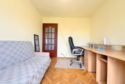 Apartament cu 3 camere de vanzare - Zona Soarelui - 7