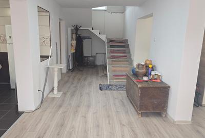 Vand casa in Deva, zona Garii (Peste Linia Ferata), P+E, din anul 2010 - 7