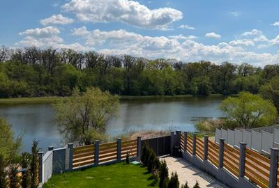 VILA ELEGANTA CU PISCINA INCALZITA SI IESIRE LA LAC - 2
