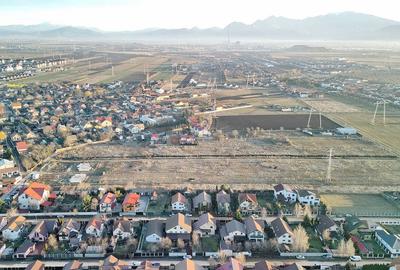 Teren intravilan cu Autorizatie de Construire - 23