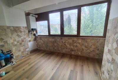 Apartament cu 3 camere, Renovat, Marasesti, Etaj 1 , 3c-4396 - 4
