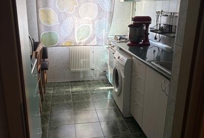 3 camere, et 3/4, bloc 1978-Parc Drumul Taberei - 10